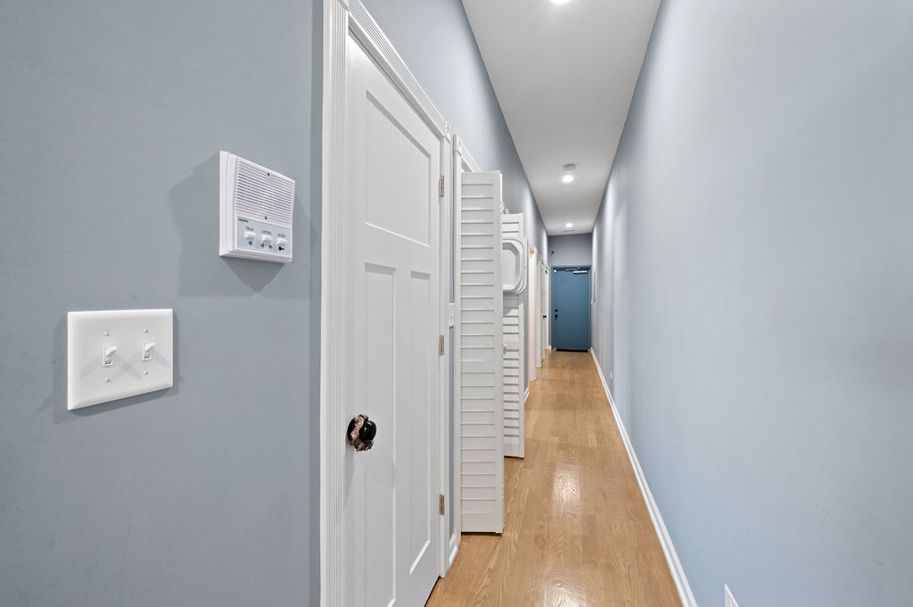 5940 West Montrose Avenue Chicago IL 60634