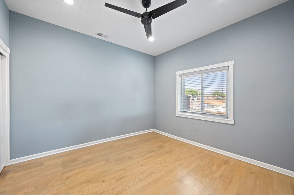 5940 West Montrose Avenue Chicago IL 60634