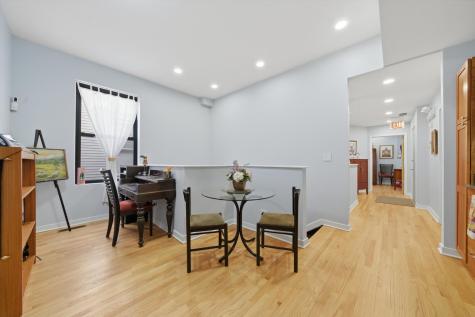 1733 West Lawrence Avenue Chicago IL 60640
