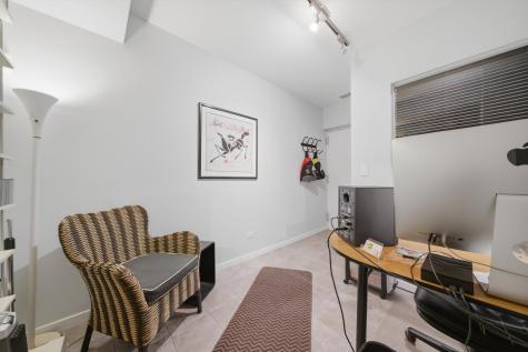 1733 West Lawrence Avenue Chicago IL 60640