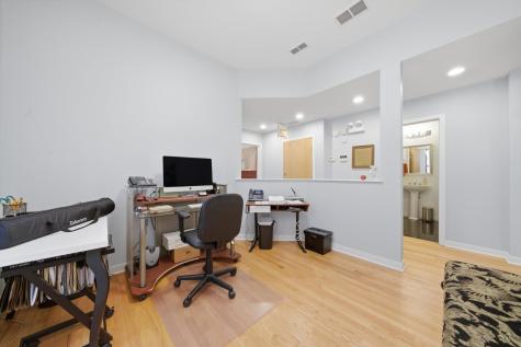 1733 West Lawrence Avenue Chicago IL 60640