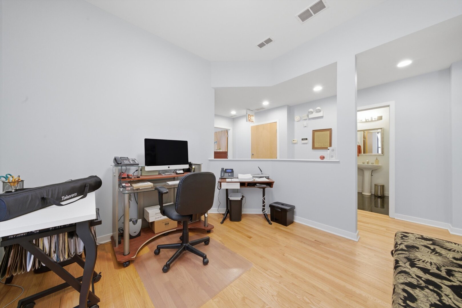 1733 West Lawrence Avenue Chicago IL 60640