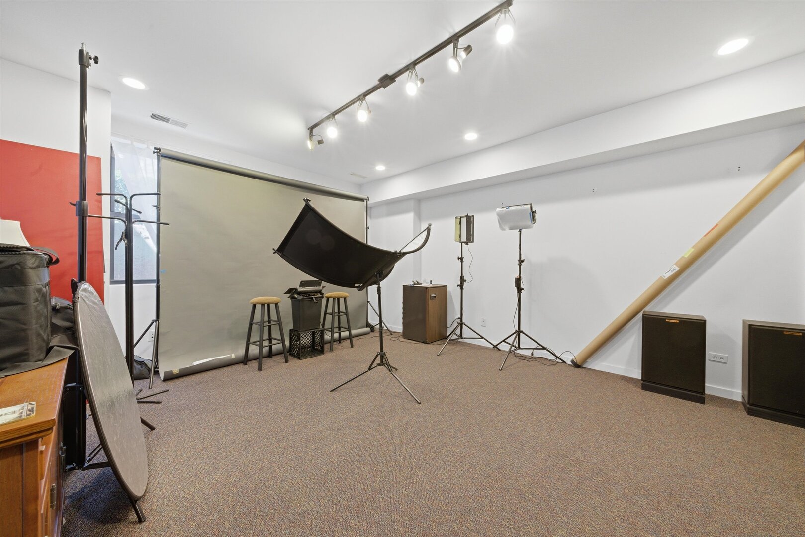 1733 West Lawrence Avenue Chicago IL 60640