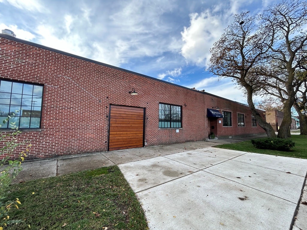 548 North Sacramento Boulevard Chicago IL 60612