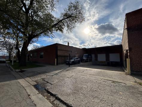 548 North Sacramento Boulevard Chicago IL 60612