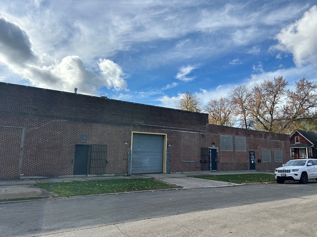 548 North Sacramento Boulevard Chicago IL 60612