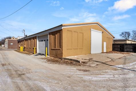 1207 East 4th Street Sterling IL 61081