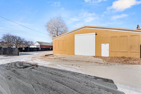 1207 East 4th Street Sterling IL 61081