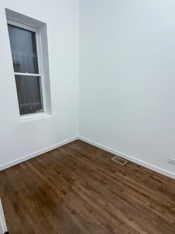 8714 South Commercial Avenue Chicago IL 60617