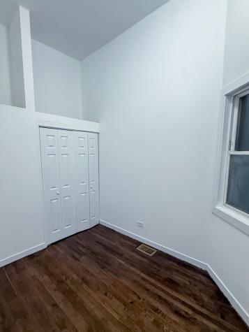 8714 South Commercial Avenue Chicago IL 60617