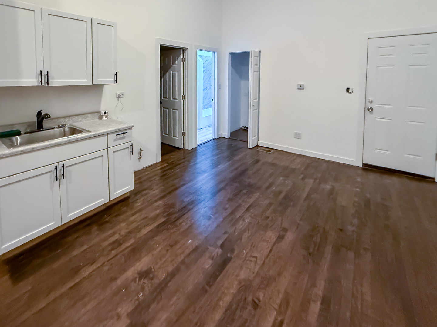 8714 South Commercial Avenue Chicago IL 60617