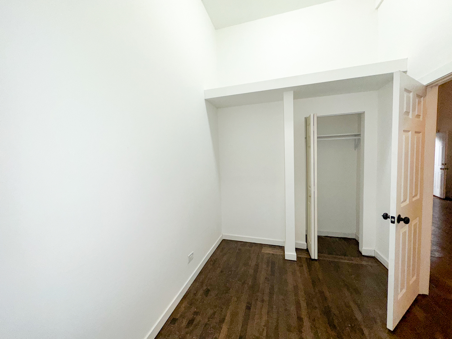 8714 South Commercial Avenue Chicago IL 60617