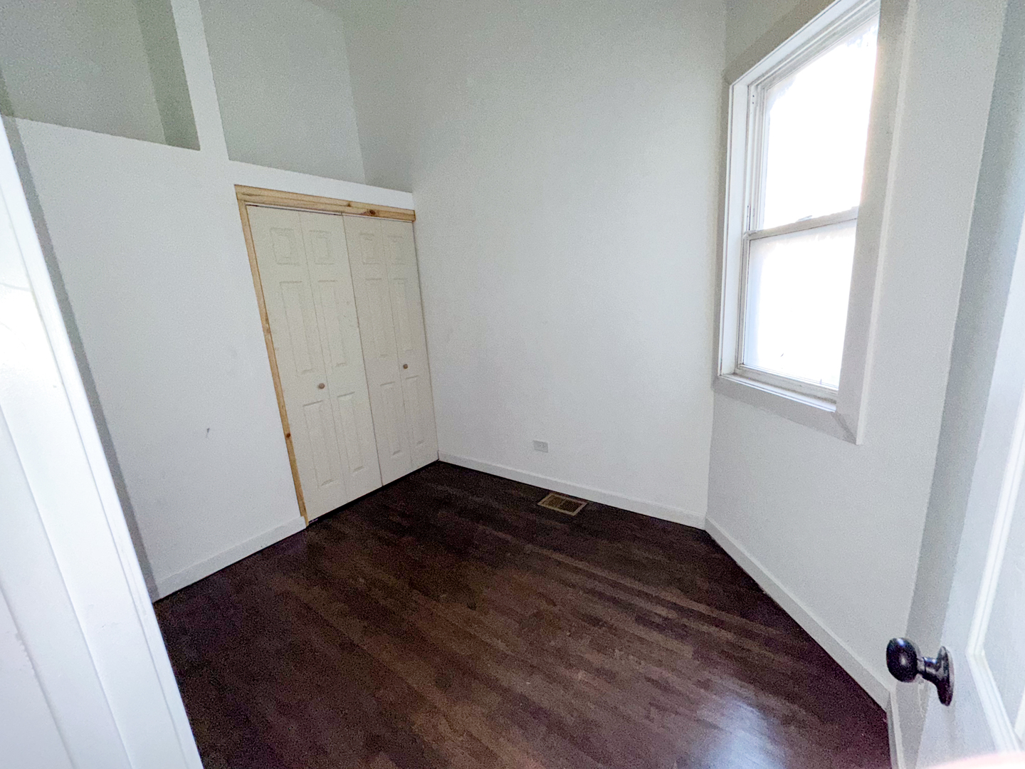 8714 South Commercial Avenue Chicago IL 60617