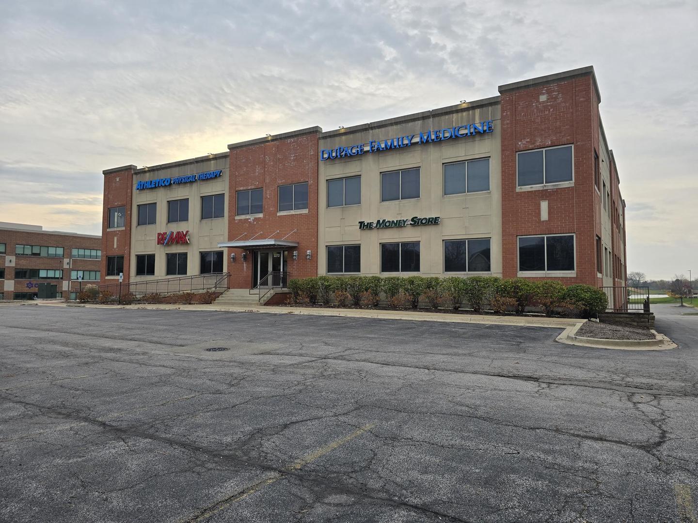 2272 95TH Street Naperville IL 60564
