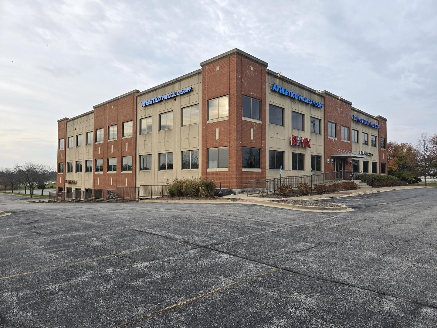 2272 95TH Street Naperville IL 60564