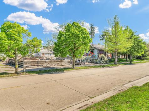 121 East Neal Drive Rantoul IL 61866