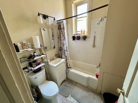 735 East 88th Street Chicago IL 60619