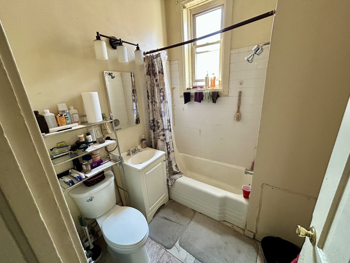 735 East 88th Street Chicago IL 60619