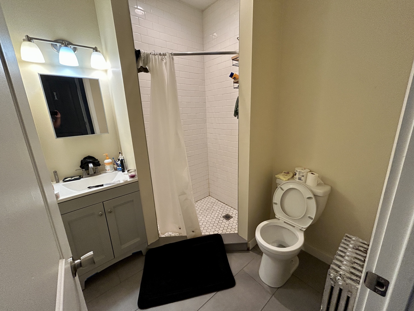 735 East 88th Street Chicago IL 60619