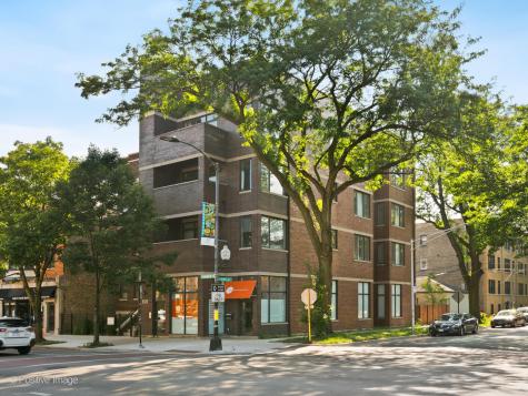 4856 North Damen Avenue Chicago IL 60625