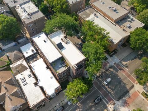 4856 North Damen Avenue Chicago IL 60625