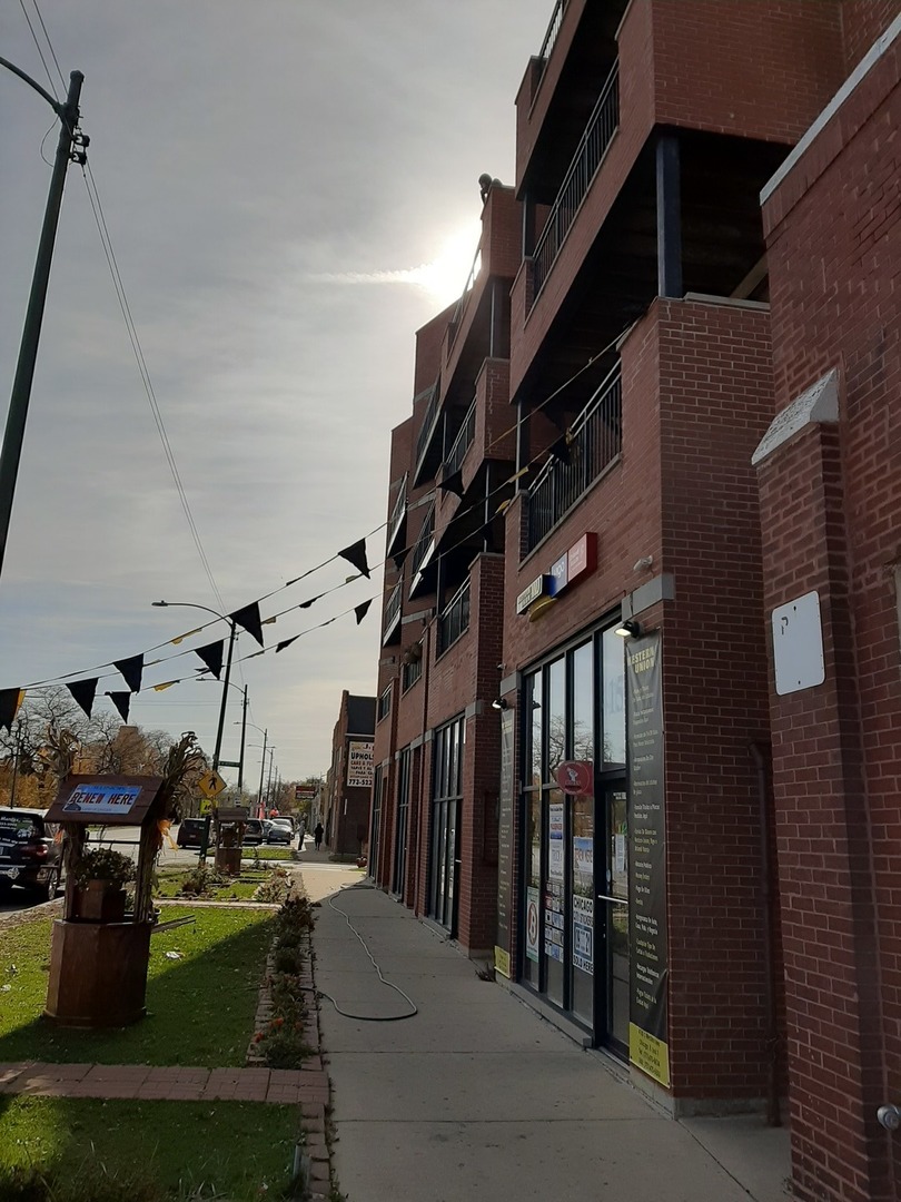 4152 South Western Avenue Chicago IL 60609