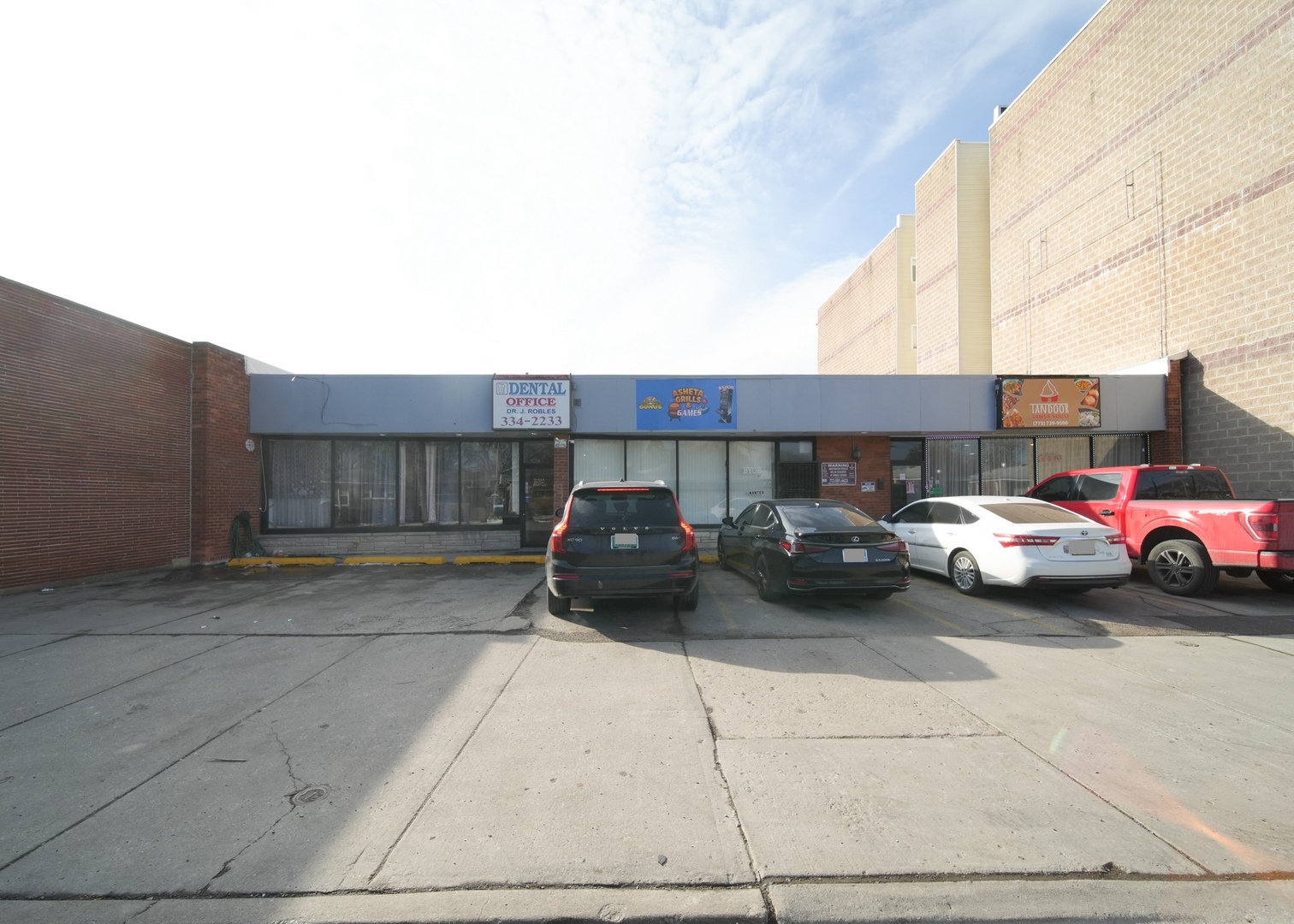 5737 North Lincoln Avenue Chicago IL 60659