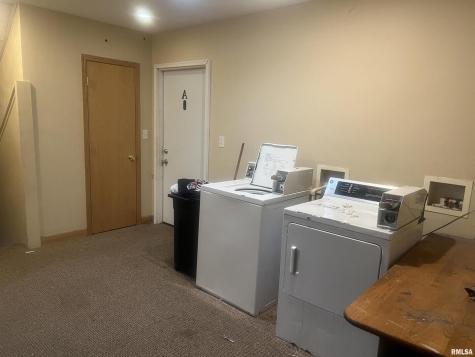 1112 4TH Street Fulton IL 61252