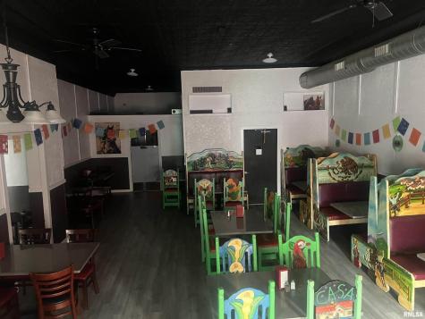 1112 4TH Street Fulton IL 61252