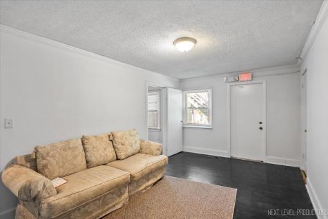 818 East New York Street Aurora IL 60505