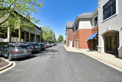 25 East Main Street Roselle IL 60172