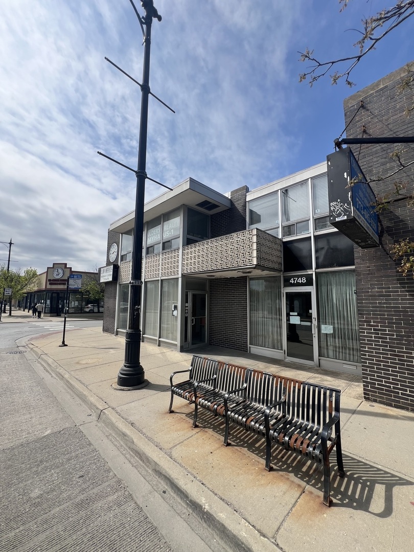 4746-48 North Milwaukee Avenue Chicago IL 60630