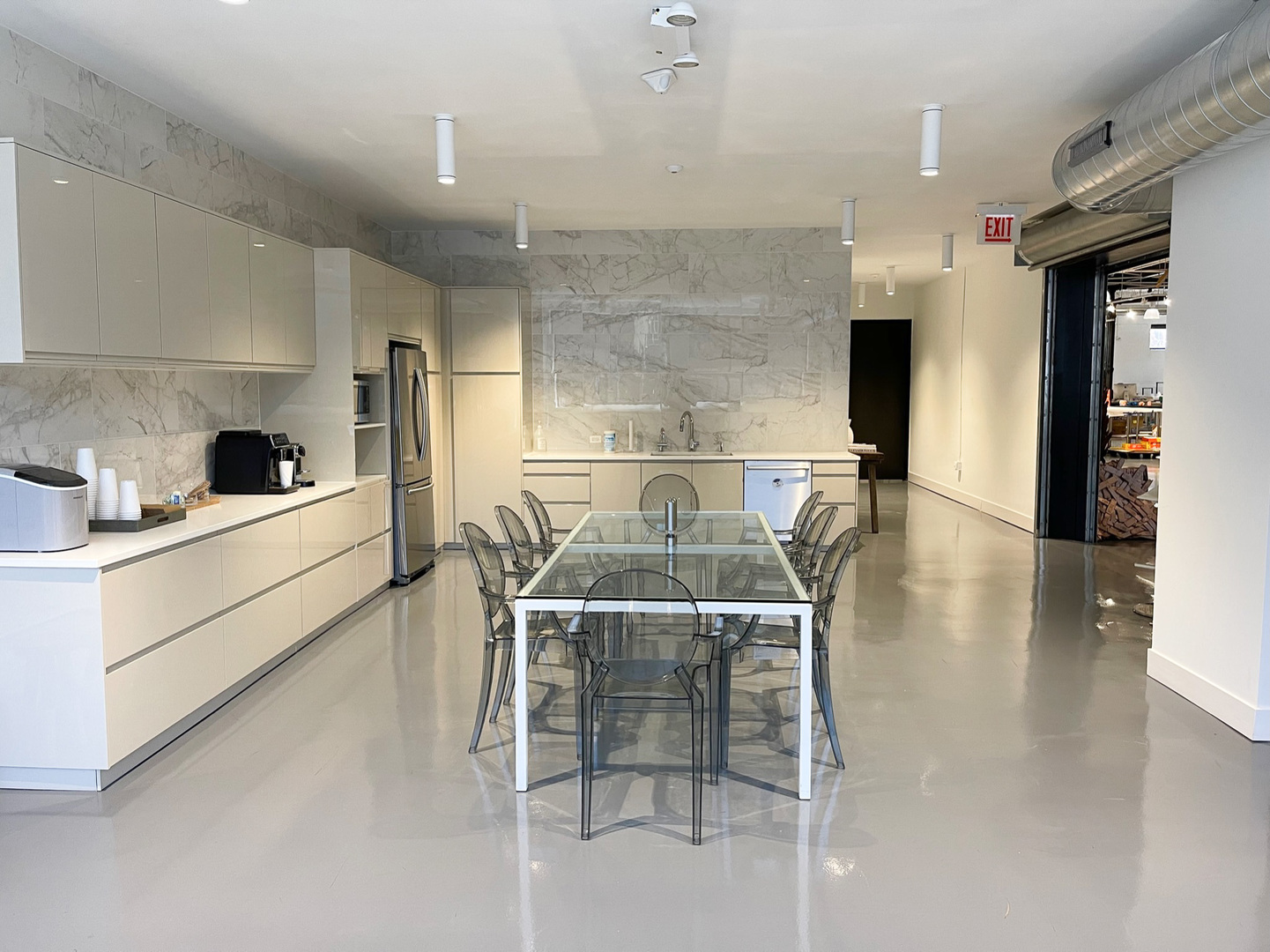 3921 North Elston Avenue Chicago IL 60618