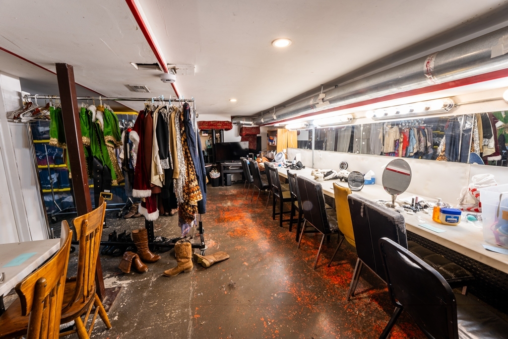 3014 West Irving Park Road Chicago IL 60618