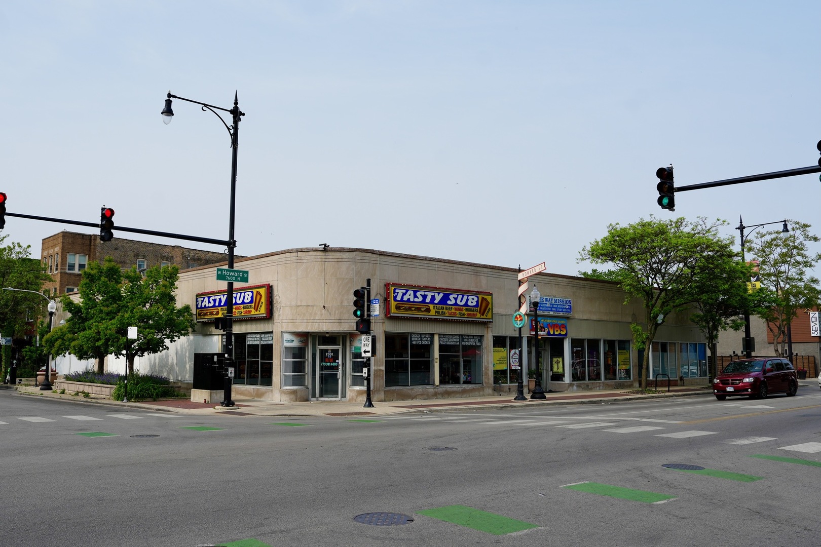 2001 West Howard Street Chicago IL 60645