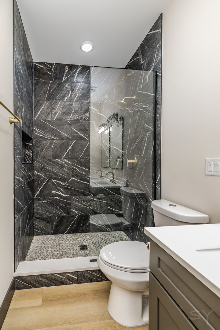 5637-43 South Prairie Avenue Chicago IL 60637