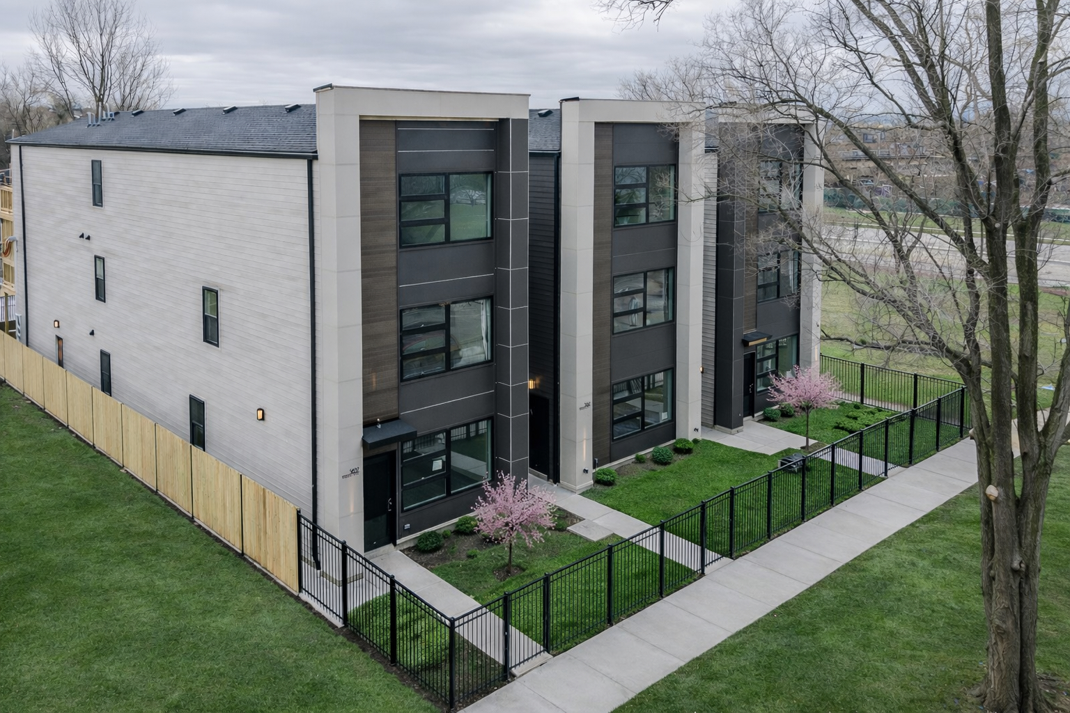 5637-43 South Prairie Avenue Chicago IL 60637