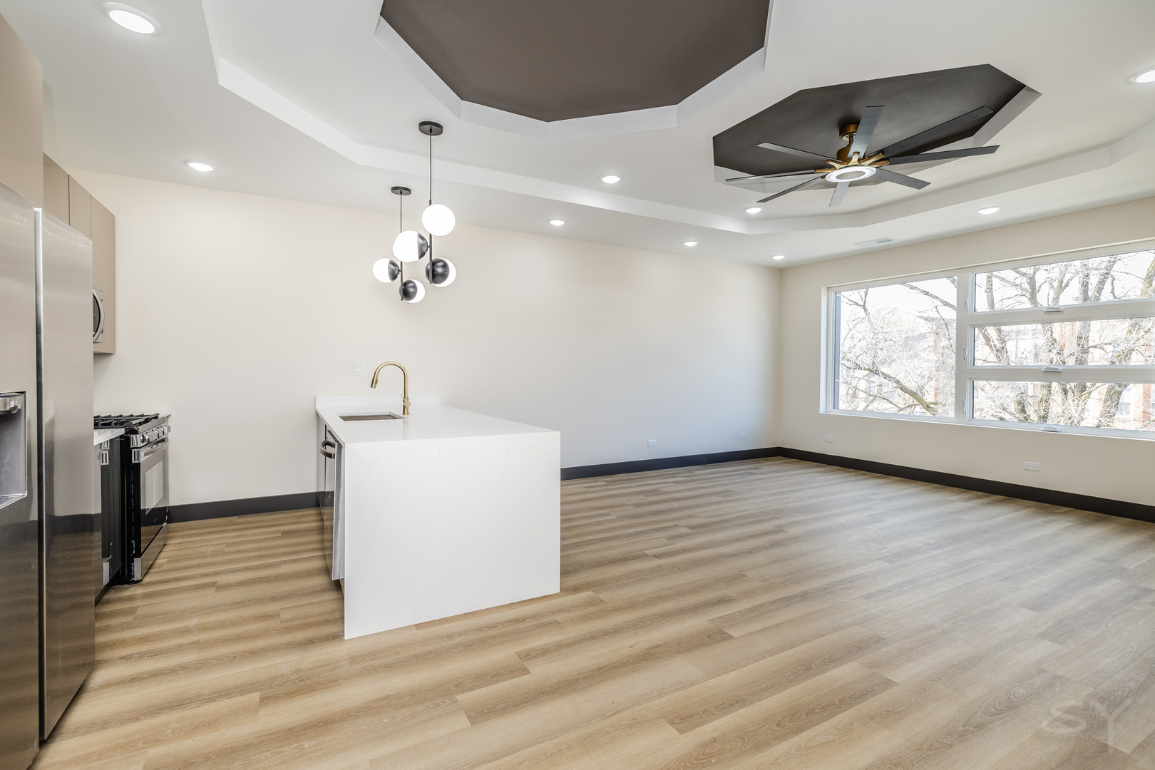 5637-43 South Prairie Avenue Chicago IL 60637
