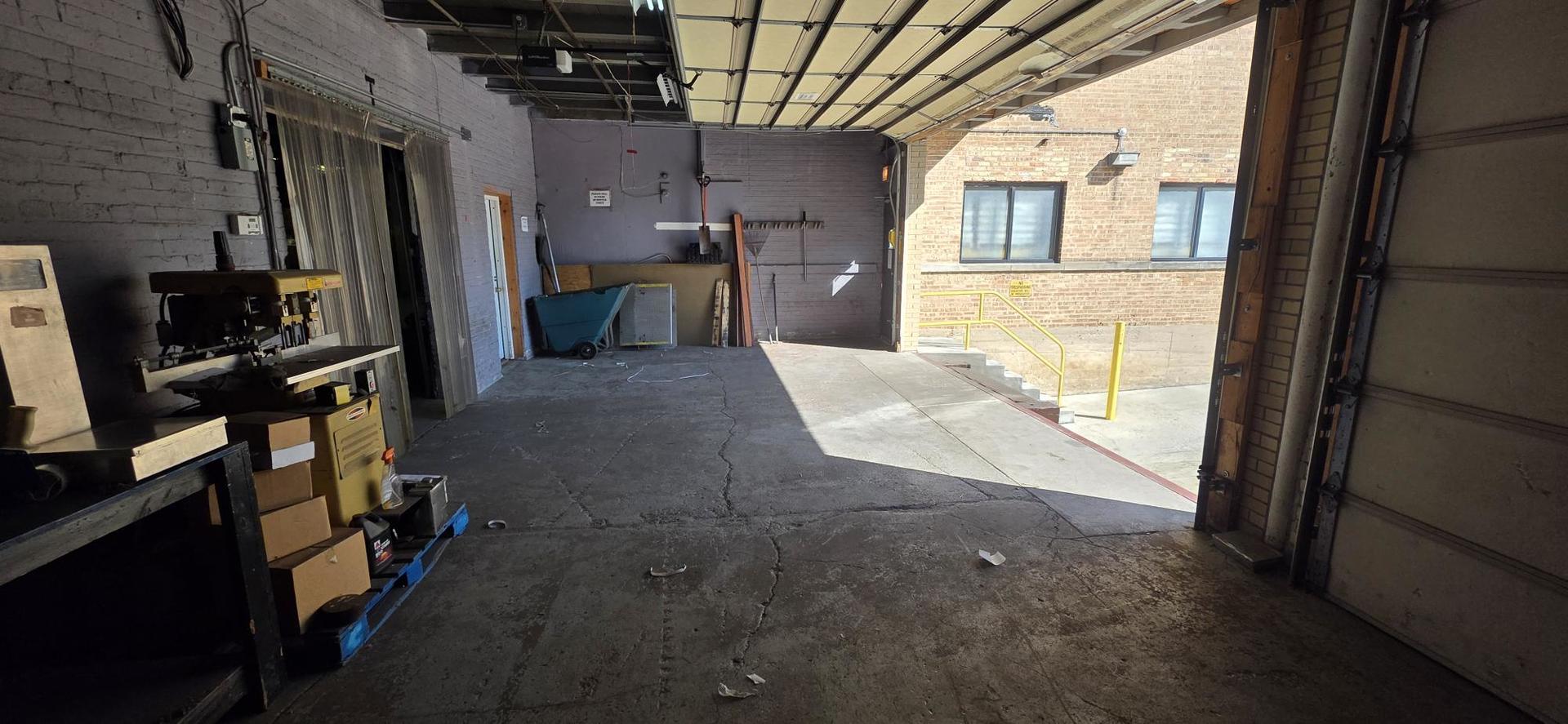 6465 North Avondale Avenue Chicago IL 60631