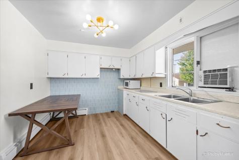 124 East Oak Knoll Drive Hampshire IL 60140