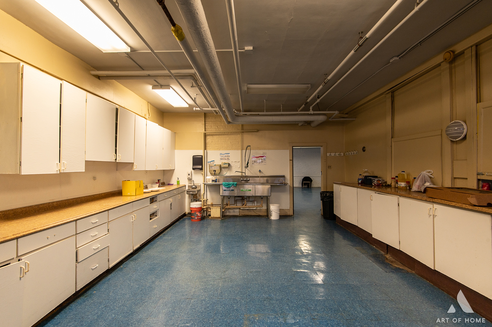 7851 South Jeffery Boulevard Chicago IL 60649