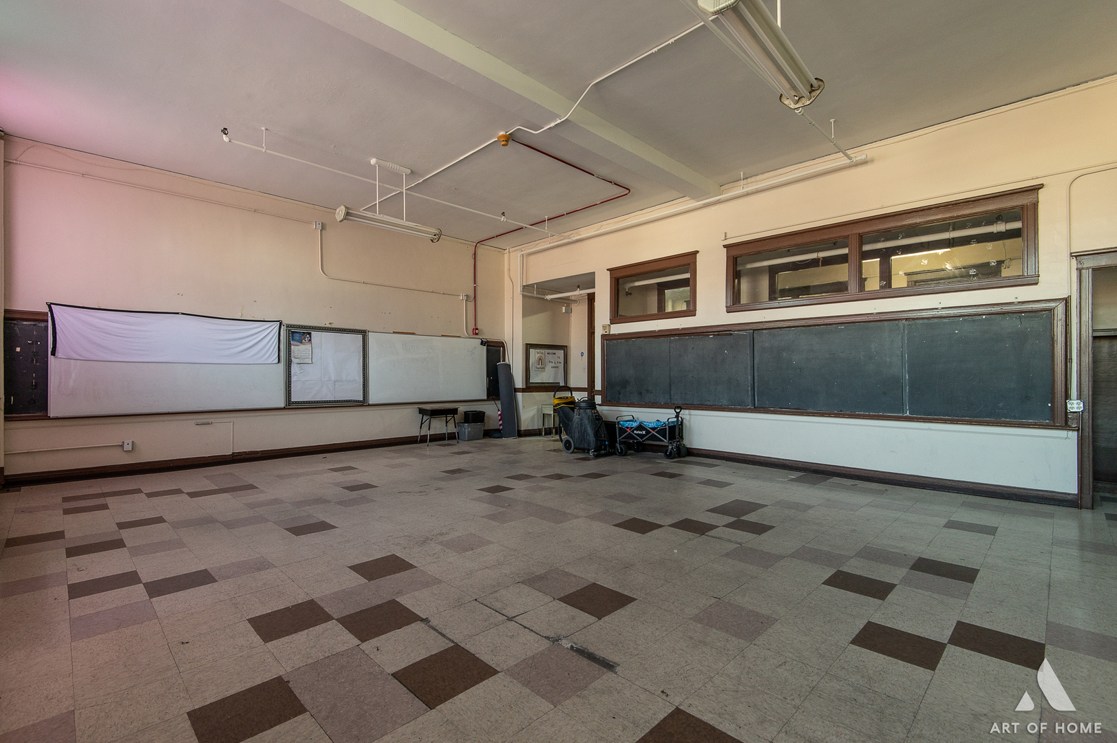 7851 South Jeffery Boulevard Chicago IL 60649
