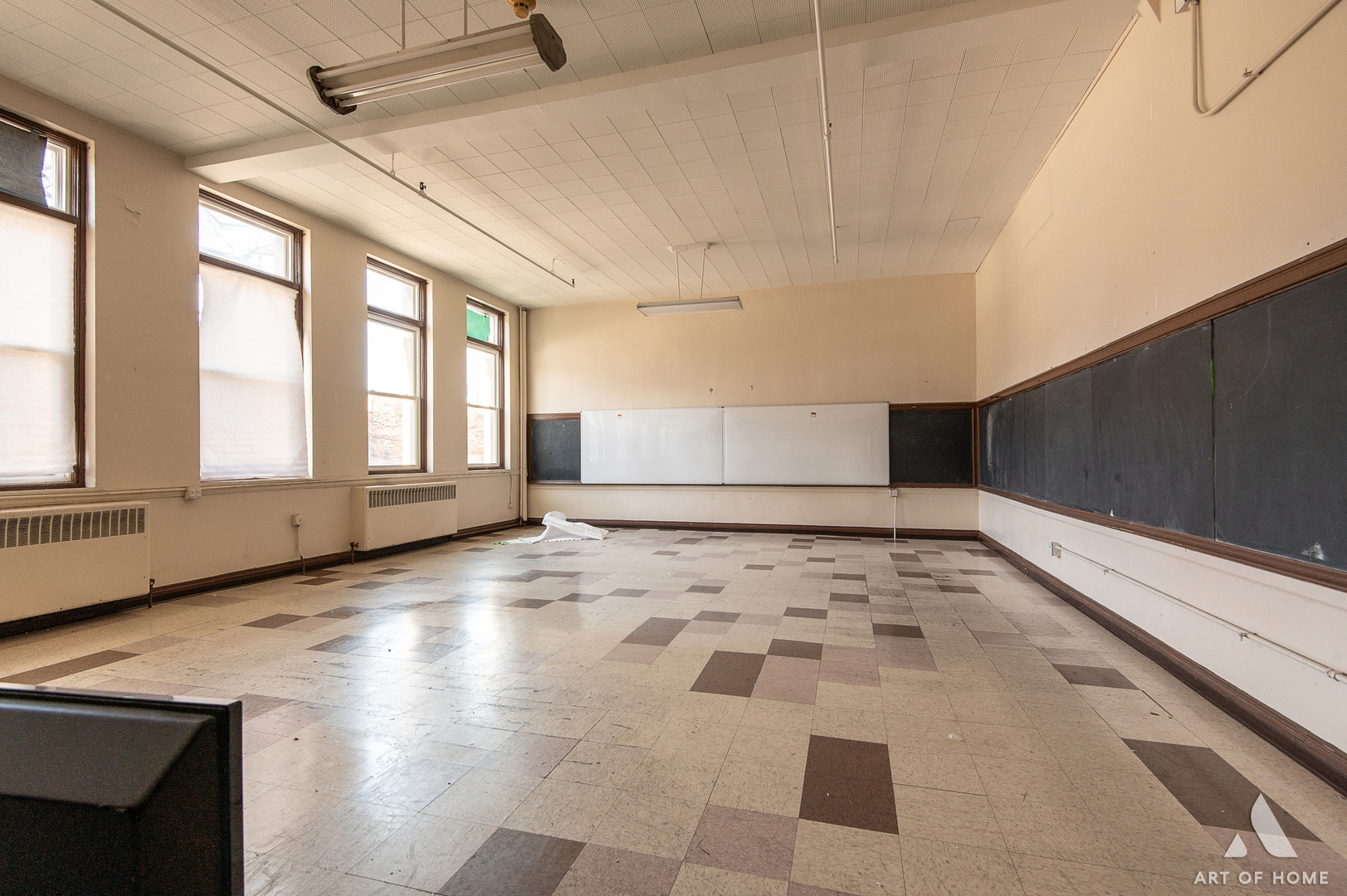 7851 South Jeffery Boulevard Chicago IL 60649