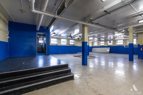 7851 South Jeffery Boulevard Chicago IL 60649
