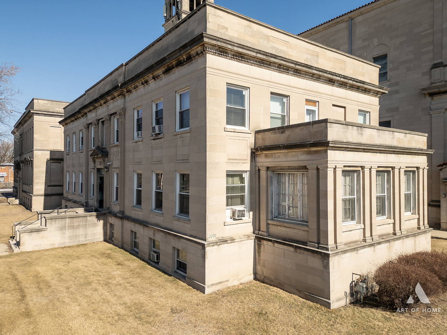7851 South Jeffery Boulevard Chicago IL 60649