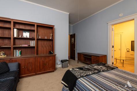 7851 South Jeffery Boulevard Chicago IL 60649