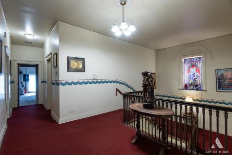 7851 South Jeffery Boulevard Chicago IL 60649