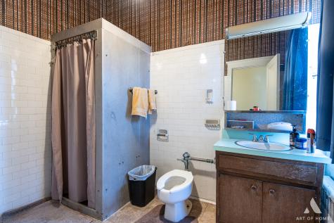 7851 South Jeffery Boulevard Chicago IL 60649