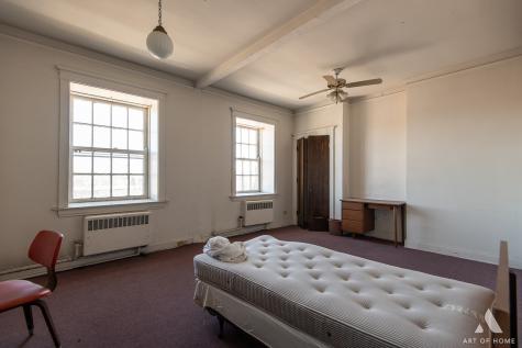 7851 South Jeffery Boulevard Chicago IL 60649