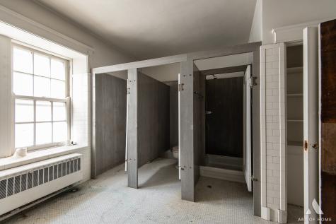 7851 South Jeffery Boulevard Chicago IL 60649